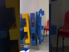 Błękitne 3 biegacze Ciężkie plastikowe palety stalowe Blok styl 1300 * 1100 * 160mm